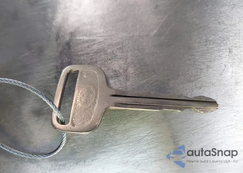 1999 Toyota Sienna Le z USA, uszkodzony, nr VIN 4T3ZF13C3XU094172